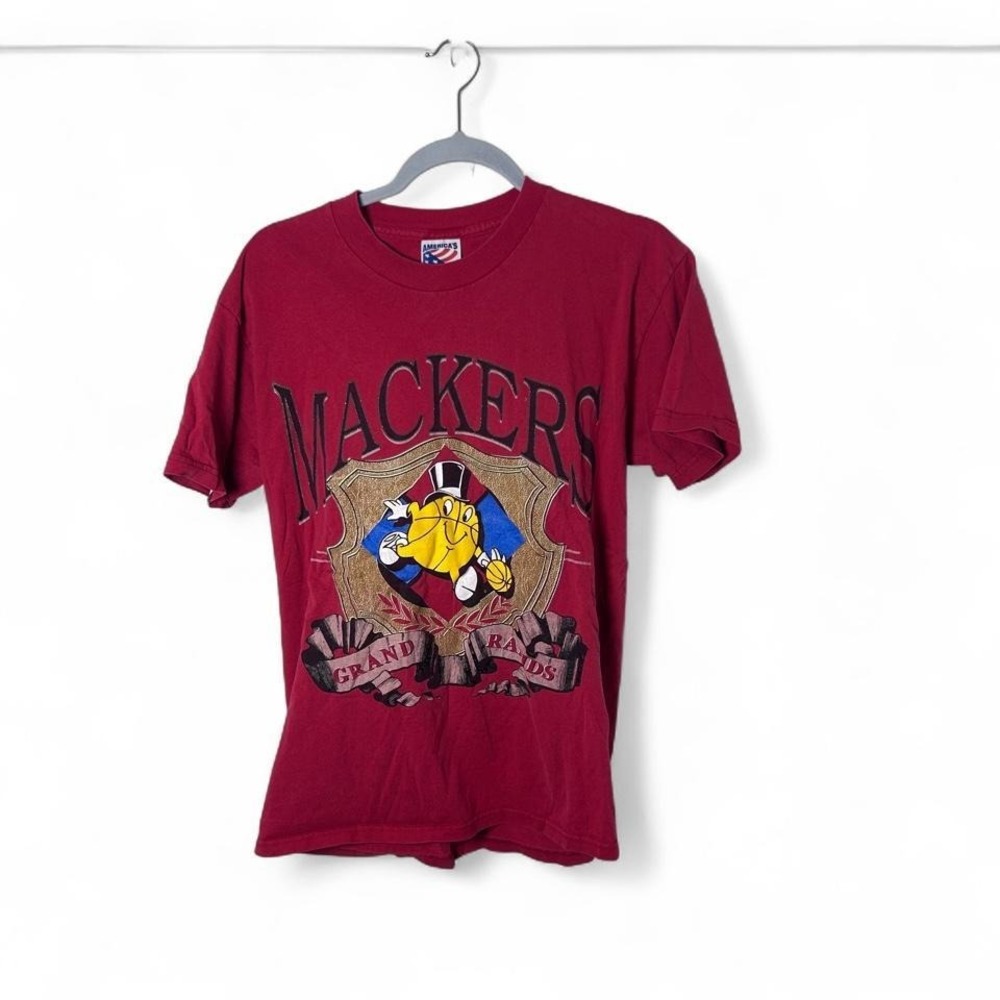 Red‎ vintage Gus Mackers  Grand Rapids graphic tee Size M #graphictee
